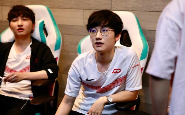 顶薪合同 顶薪合同