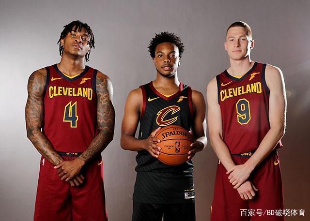 分析设备和 分析设备和