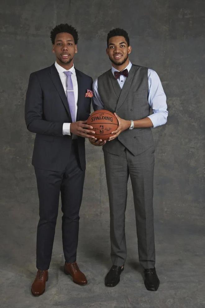 指的是在更 指的是在更