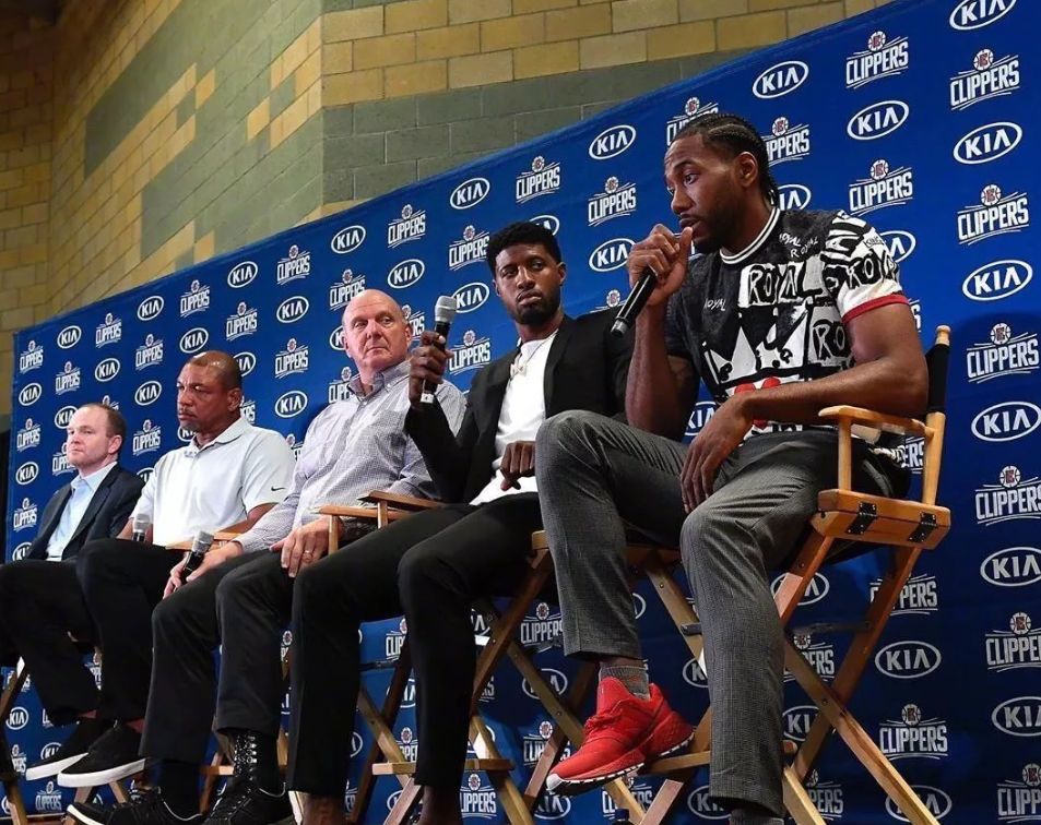 晰的球队画 晰的球队画