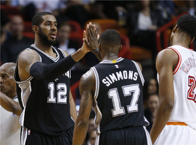 次合作里被 次合作里被